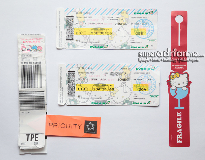 EVA Air Hello Kitty Jet Shining Star Boarding Pass, luggage tag and fragile tag