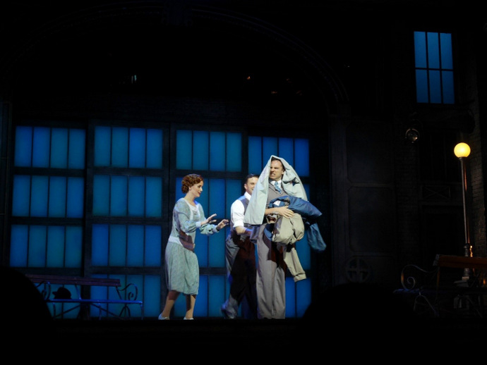 Singing in the rain review singapore mbs 2
