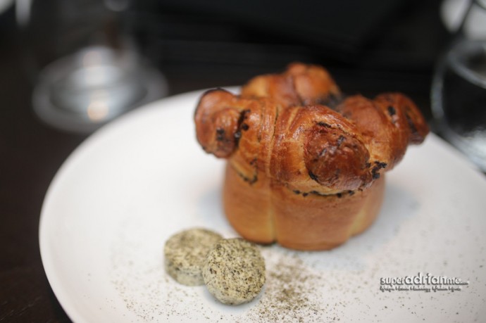 The Disgruntled Chef at The Club - Truffle Brioche with Nori Butter