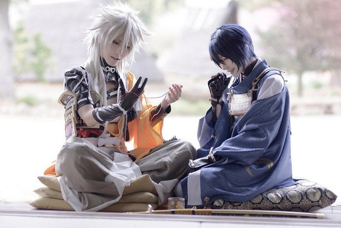 Kuryu and Nakoto as Kogitsunemaru and Mikazuki Munechika from Touken Ranbu Online. Credits: STGCC.com