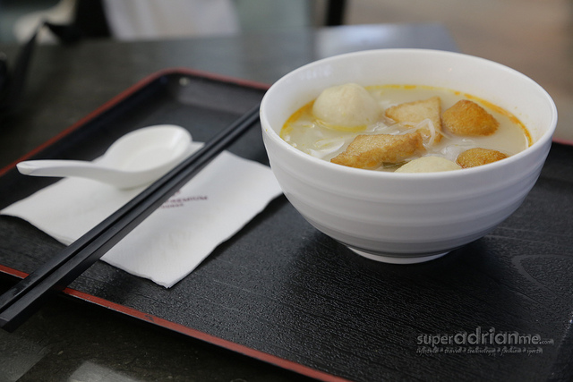 A bowl of hot noodle soup at Plaza Premium Lounge in HKIA