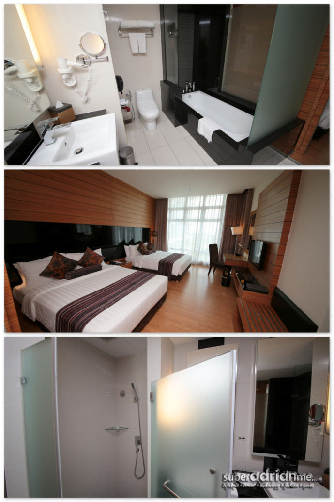 Master bedroom in the Two-bedroom Suite at the Ramada Plaza Dua Sentral 