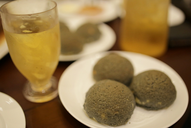 Black Pepper London Duck Bun from London Fat Duck