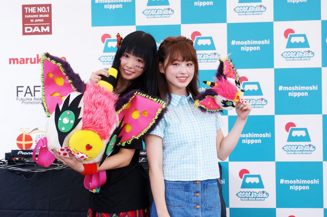 Hikari Shiina (left) and Anna Yano (right) made an appearance at the MILPOM both at Moshi Moshi Nippon Festival 2015.