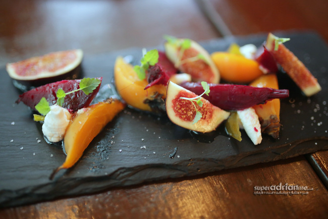 Salt Tapas & Bar - Beets, ricotta, fig, pickled green chilli