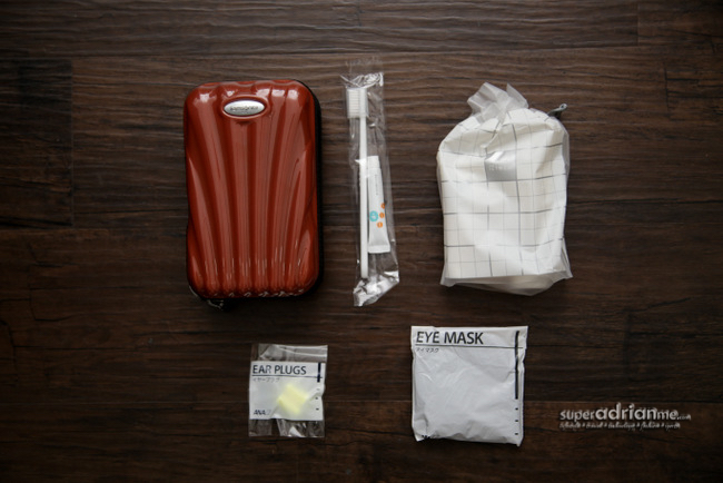 ANA First Class Amenity Kit 2015 contents