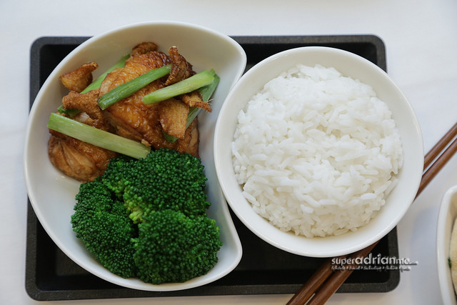 Who can resist the fragrant Jasmine rice on board Cathay Pacific Airways