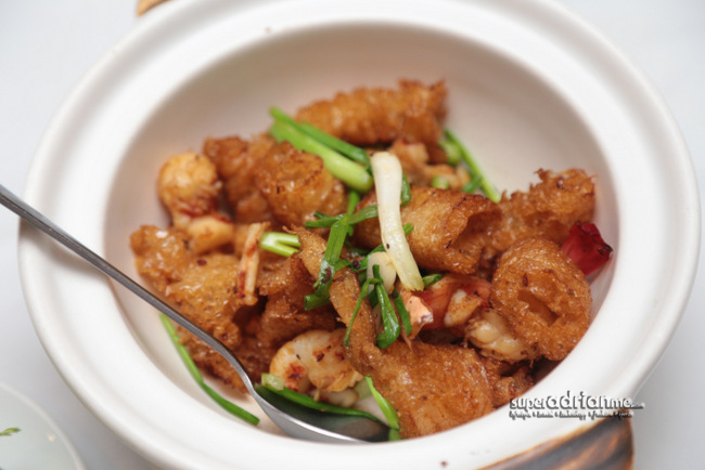 Ping's Fried Fish Maw With Prawns