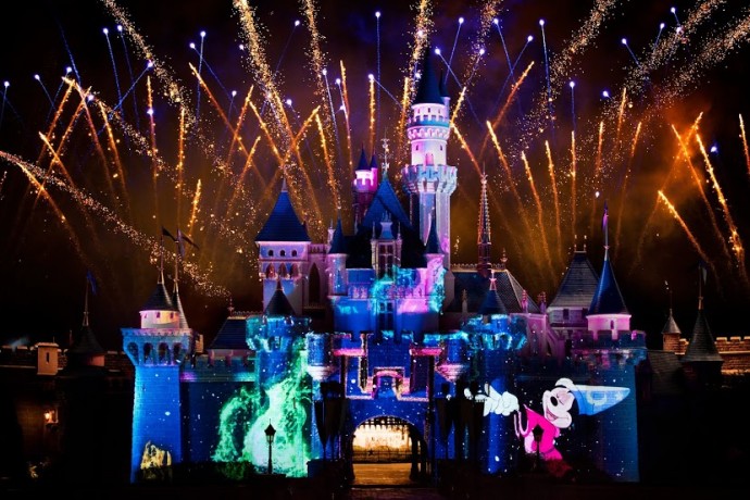 Hong Kong Disneyland Castle Projection 