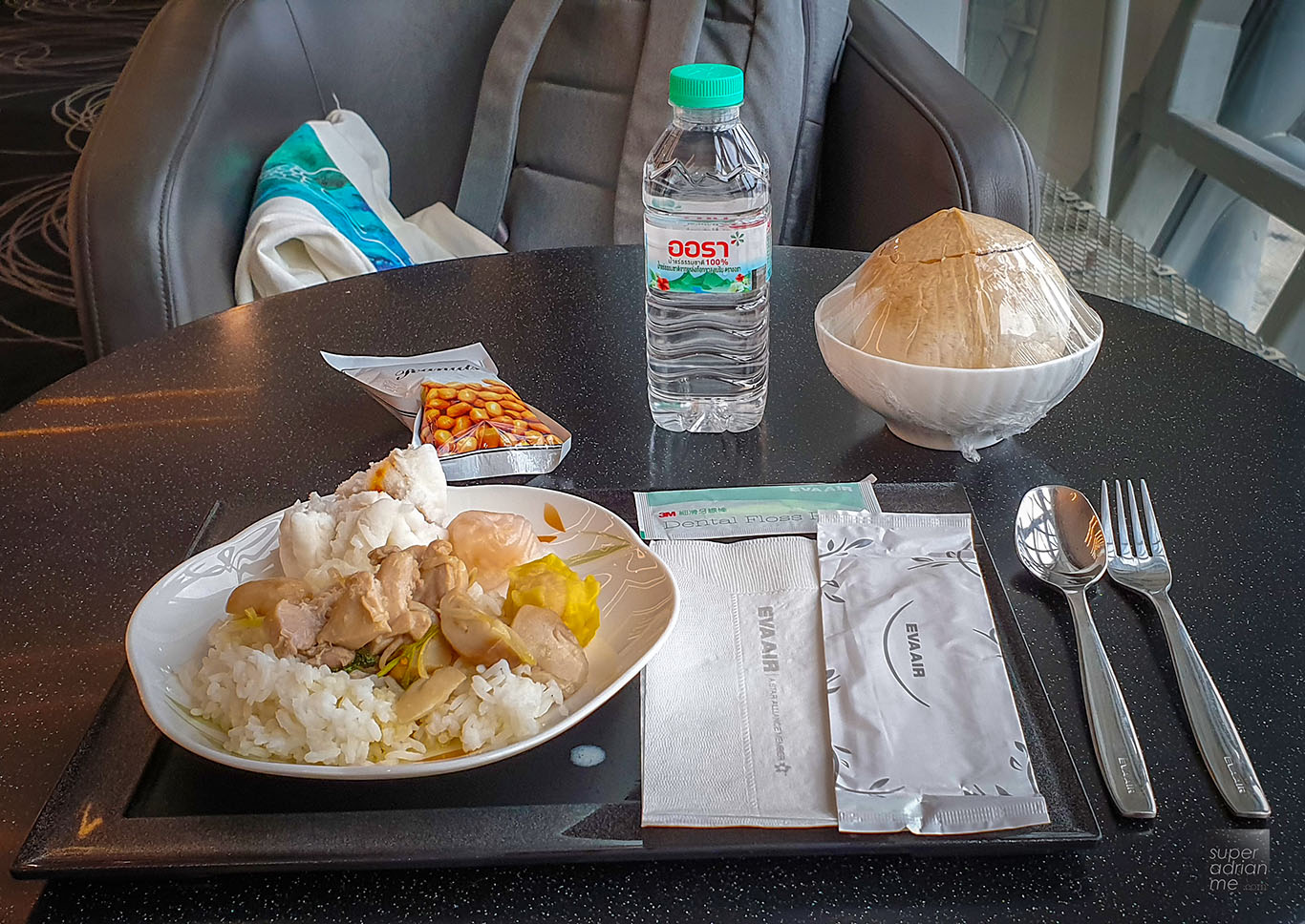 Enjoy a selection of Asian food at EVA Air lounge in Bangkok Suvarnabhumi Airport