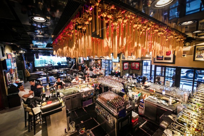 Hard Rock Café Hong Kong Interior