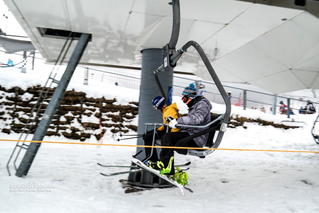 Skiing and snowboarding in Mount Buller