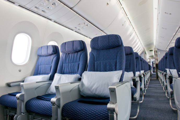 United Economy seats on board its 787 Dreamliners
