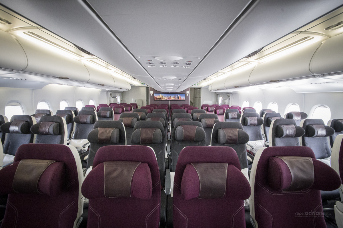 Qatar Airways A380 Economy Class - 3-4-3 main cabin