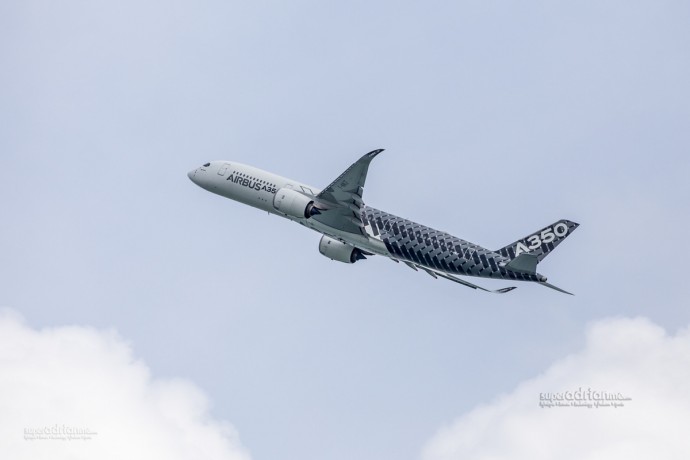 Airbus A350-900 XWB at the Singapore Airshow 2016 Aerial Display