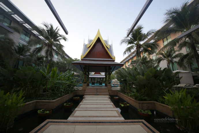 Novotel Bangkok Suvarnabhumi Airport Hotel - pool area