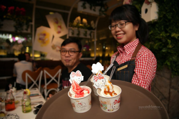 Soft Serve at Hello Kitty Orchid Garden Cafe