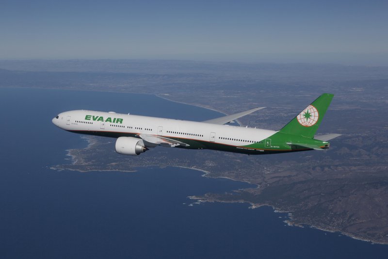 EVA Air Boeing 777-300ER photographed on October 31, 2015 from Clay Lacy Astrovision Learjet. (EVA Air photo)