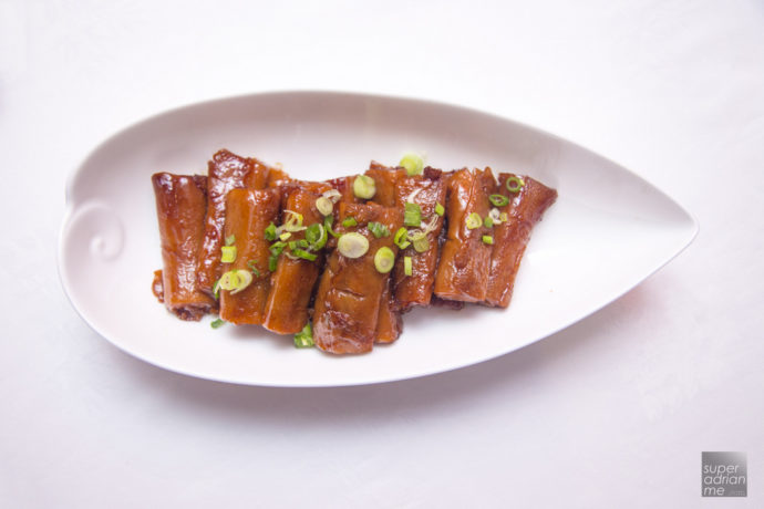 Shang Palace - Wok-fried fine soya sauce rice roll