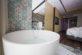 Hotel Indigo Singapore Katong - Soak in the bathtub