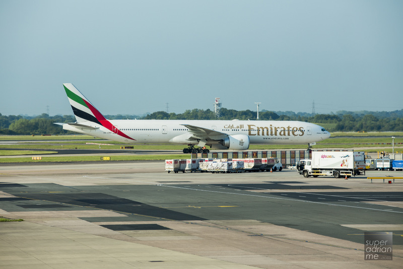 Emirates B777-300ER (A6-ENR) at Manchester Airport
