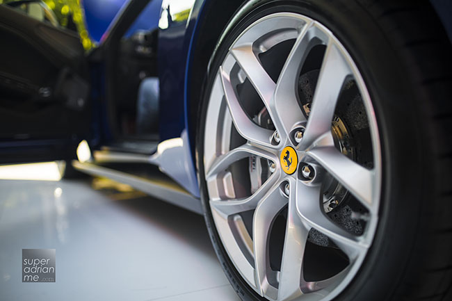 The tires of Ferrari GTC4LUSSOT