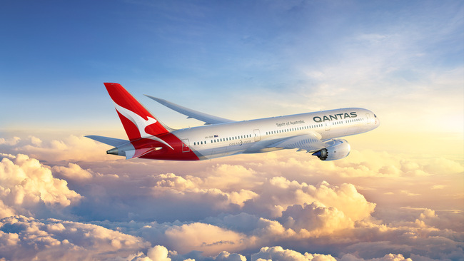 Qantas Boeing 787 Dreamliner featuring the update logo and livery update (Source: Qantas)