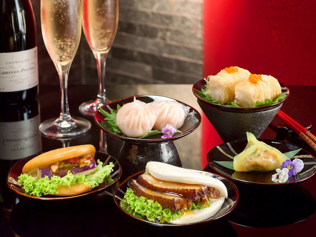Hai Tien Lo launches a weekend dim sum champagne buffet for S$128/adult. (Credit: Hai Tien Lo)
