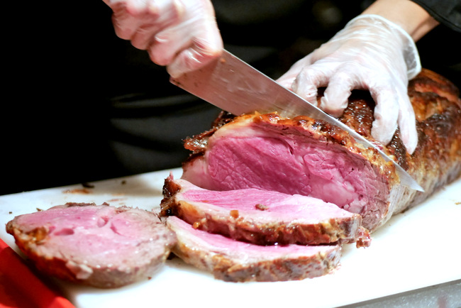 One of the mains for Morton's The Steakhouse lunch menu is the 16oz. Slow Roast Prime Rib.