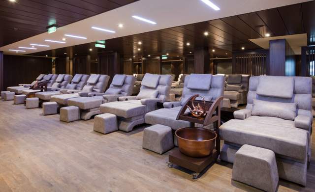 Crystal Life Asia Spa Lounge (Genting Dream Photo)