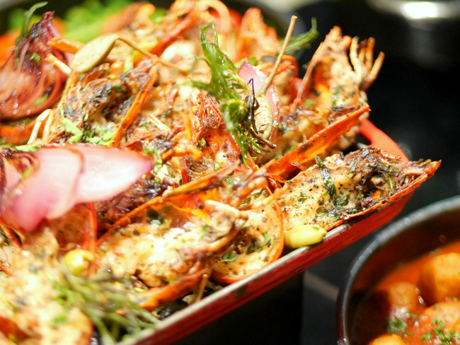 Lobster Bonanza at Melt Cafe, Mandarin Oriental, serves up tons of lobster dishes in the various cuisine styles. Pictured here is the Pan-roasted Marron Lobster in Garlic and Tarragon.