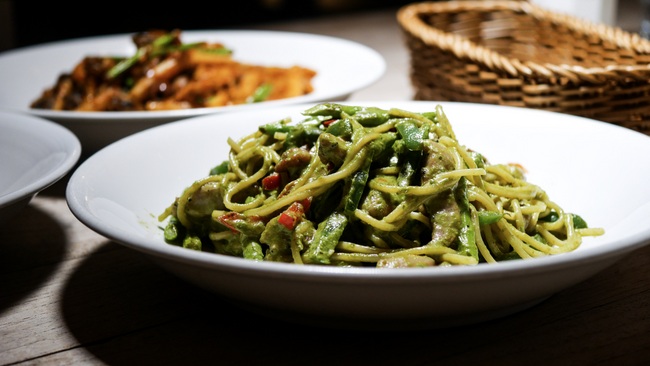 Coastes at Siloso Beach: Green Curry Chicken Spaghetti (S$24).