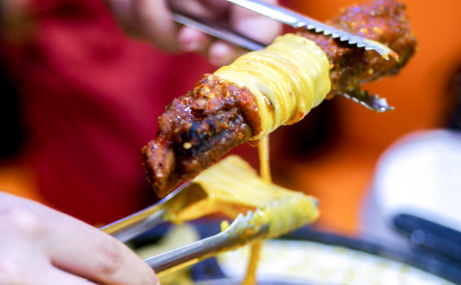 Patbingsoo Korean Dining House: Rollig Cheese Pork Ribs (S.90/4pc).