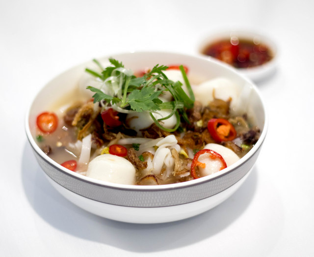 SINGAPORE AIRLINES TO SERVE ‘POPULAR LOCAL FARE’ AS VOTED BY CUSTOMERS - Fish-Ball-Kway-Teow-Soup