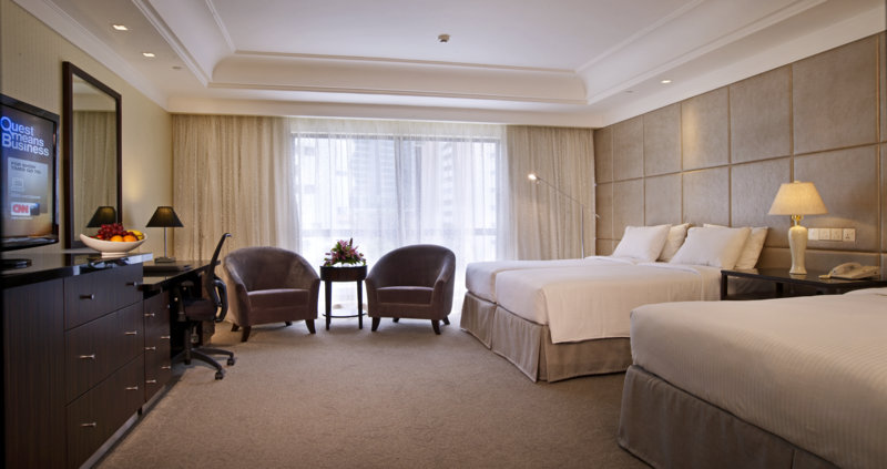 Premier Room - One King Sized, two Hollywood Twin Beds at York Hotel Singapore