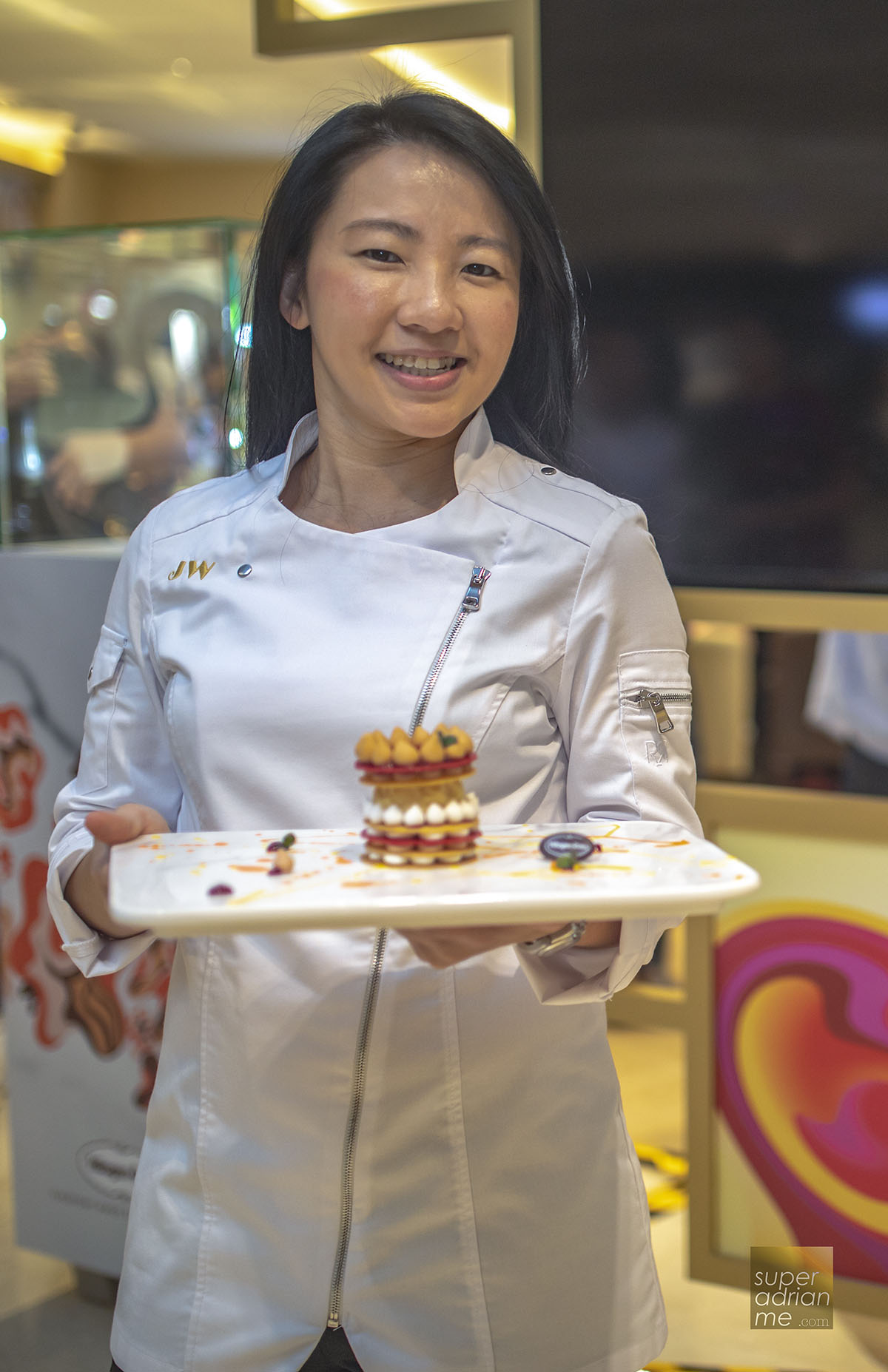 Chef Janice Wong with her creation CLOUD NINE at Häagen-Dazs ION Orchard