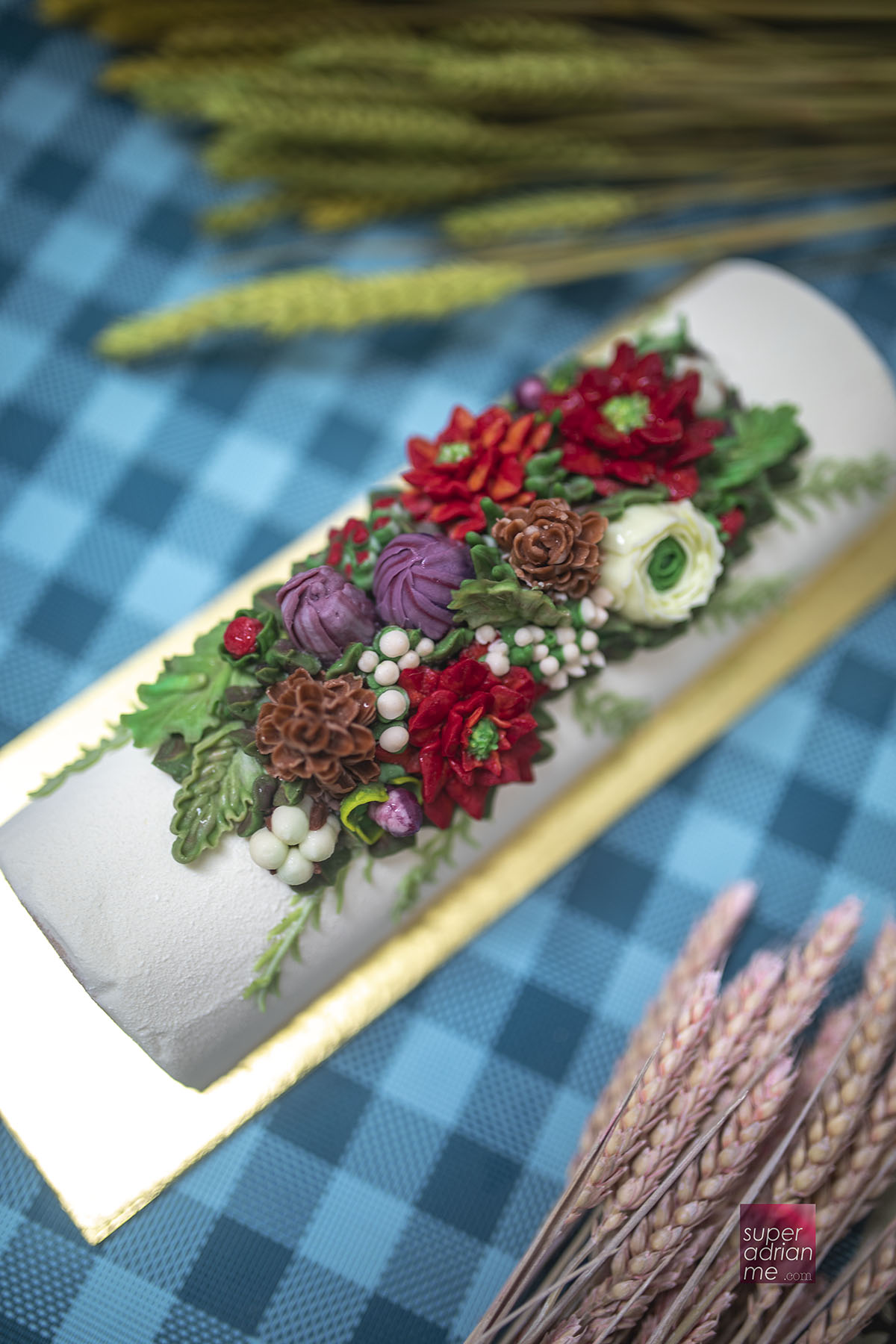 Goodwood Park Hotel Singapore's Yuletide Blossom Log Cake (S$82 for 1kg)