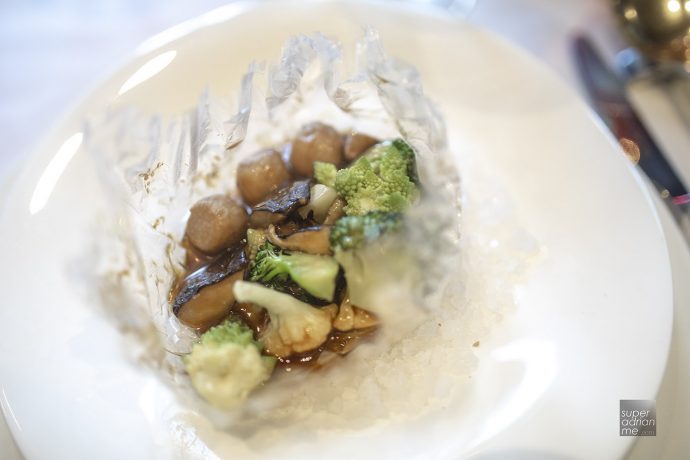 Tong Le Private Dining - Paper-wrapped Seasonal Vegetables and Mushroom
