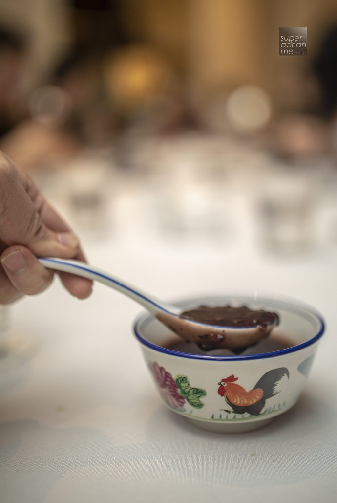 Local Hawker Fare of Yesteryear -  Bubur Pulut Hitam  dessert 