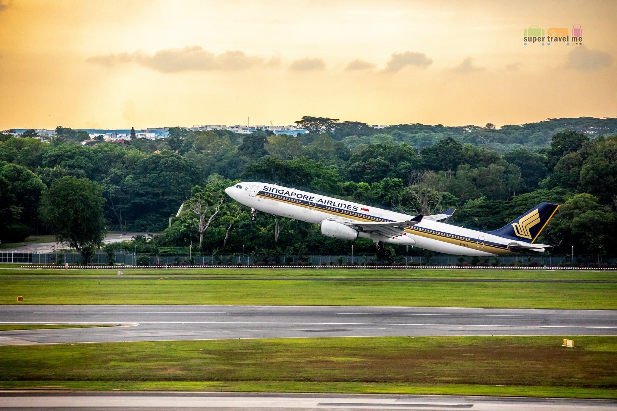 Singapore Airlines Aircraft taking off at Changi Airport