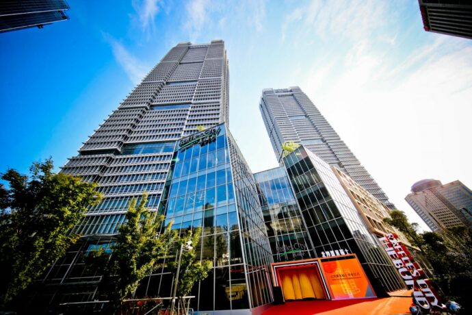 Raffles City The Bund, Facade (CapitaLand photo)