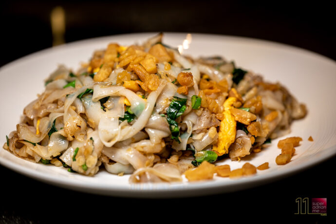 Paradise Teochew - Wok-fried 'Hor Fun' with Kai Lan and Preserved Turnip