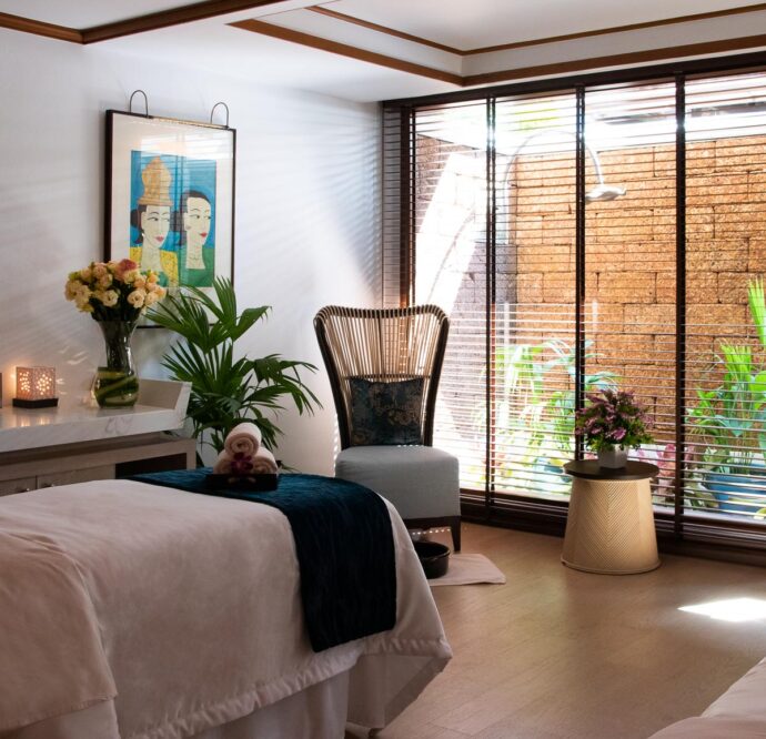 Anantara Riverside Bangkok Hotel Spa Suite