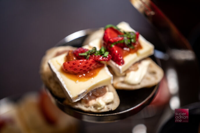 Conrad Centennial Singapore Lobby Lounge Strawberry Afternoon Tea -4759