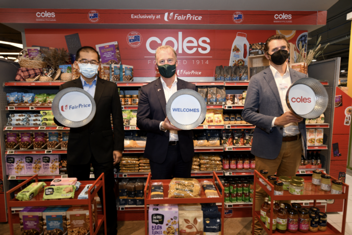 [From left to right] Mr Tng Ah Yiam, Chief Procurement Officer, FairPrice Group, His Excellency, The Honourable Will Hodgman, High Commissioner of Australia and Dr Will Mulholland, General Manager Export and Fresh Commercial, Coles, celebrating the announcement of a new partnership between NTUC FairPrice and Coles Group, which marks the Australian retailer’s first partnership in Singapore that would bring a host of products exclusive to FairPrice. (Fairprice photo)