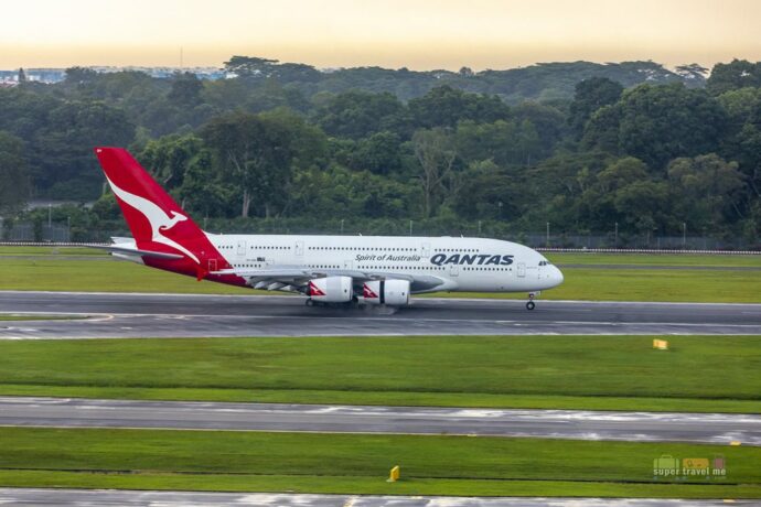 A380-Qantas-Changi-Airport-Oneworld-4512-1024x683