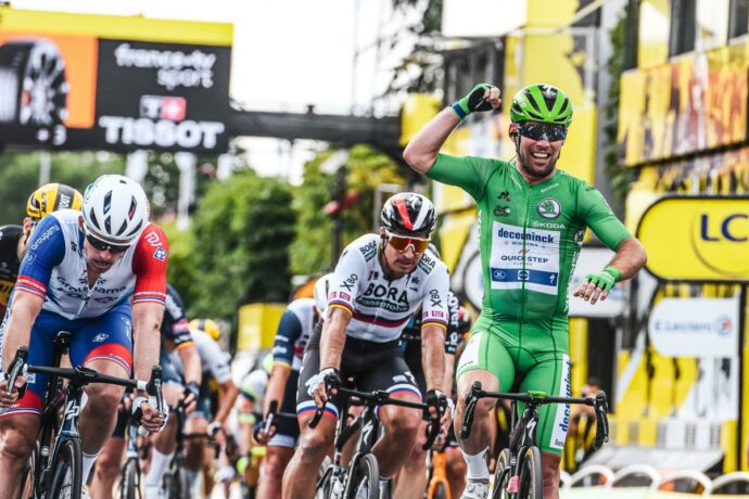 Tour de France makes debut in Singapore with Mark Cavendish