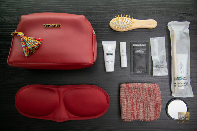 SAUDIA Business Class Amenity Kit for women