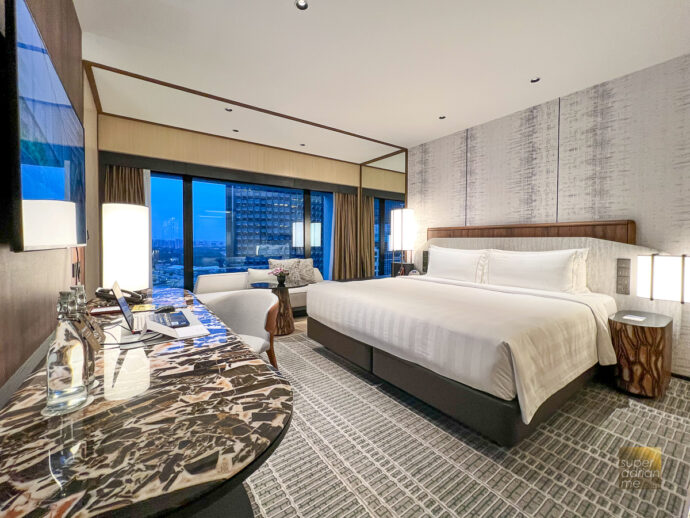 38 sqm Deluxe Room at Pan Pacific Singapore