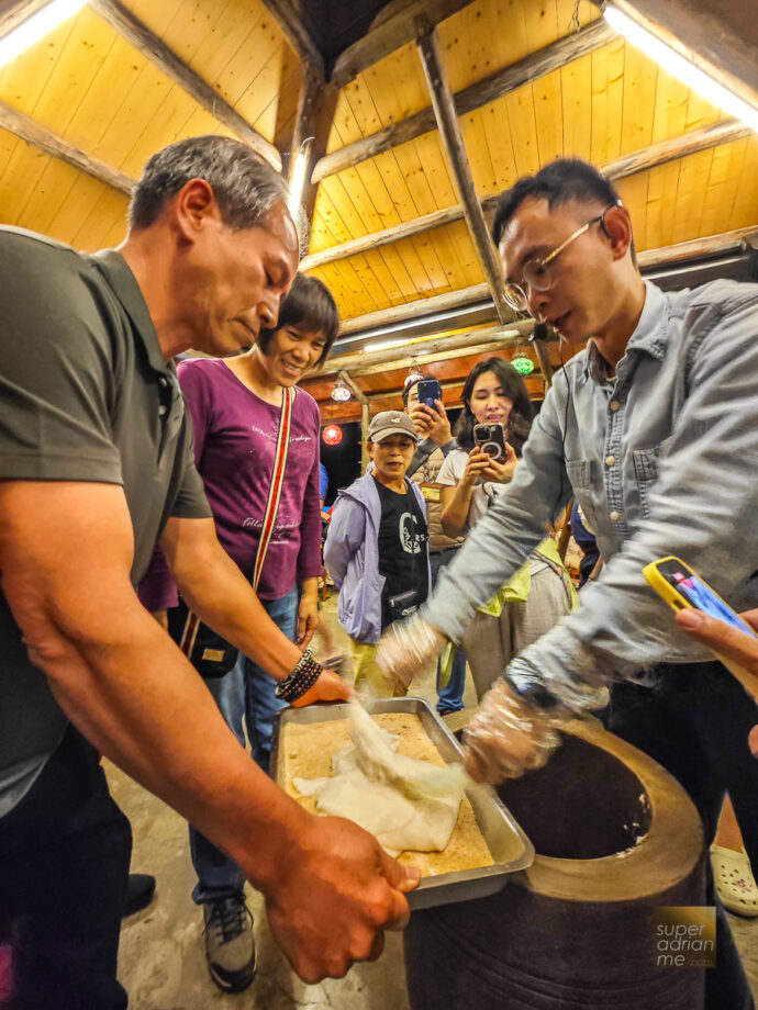 Participate in making mochi with the other guests at Long Yun Leisure Farm in Chiayi County, Taiwan. May 2023